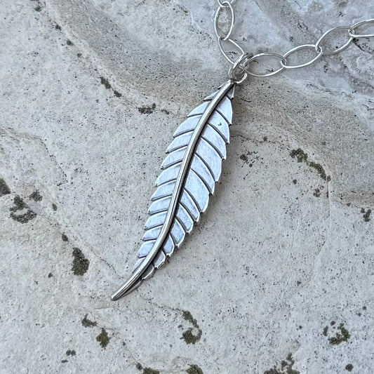 Fae Leaf Necklace | Vertical