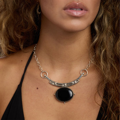 Black Onyx Triple Spiral | Collar Necklace ￼