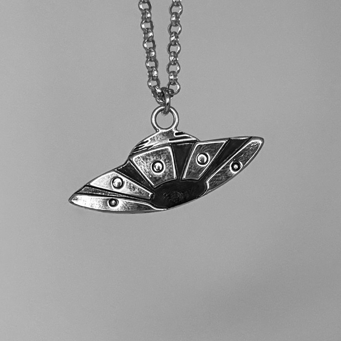 Flying Saucer|  UFO Necklace