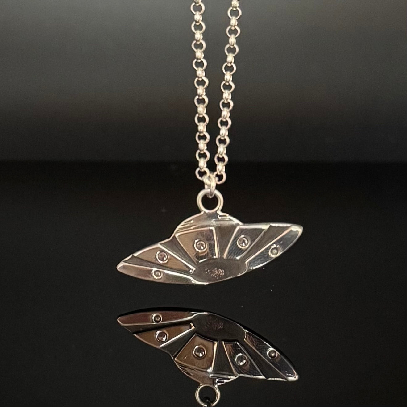 Flying Saucer|  UFO Necklace