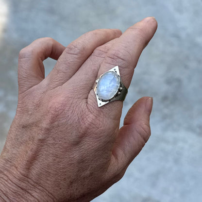 Athena Ring | Moonstone SIZE: 9.5