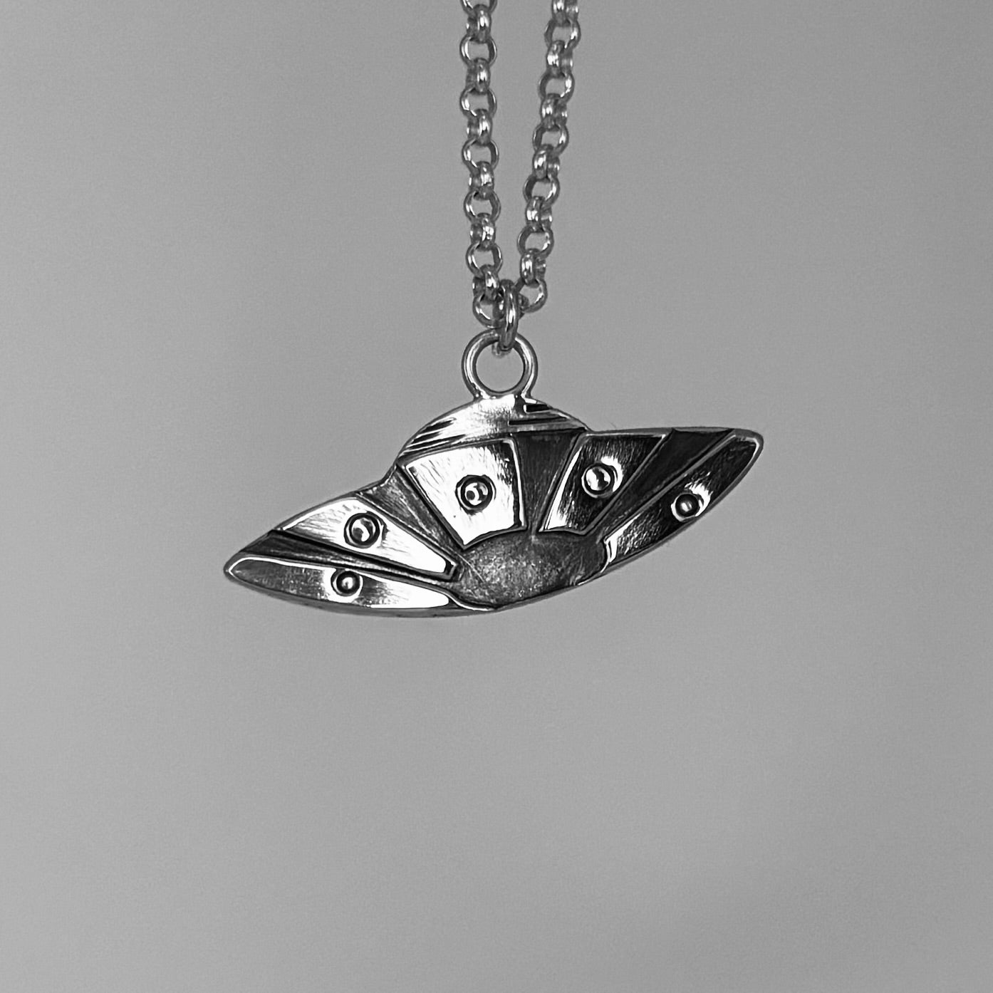 Flying Saucer|  UFO Necklace