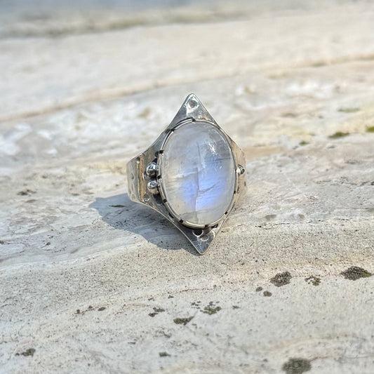 Athena Ring | Moonstone SIZE: 9.5