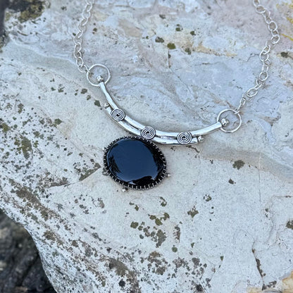 Black Onyx Triple Spiral | Collar Necklace ￼