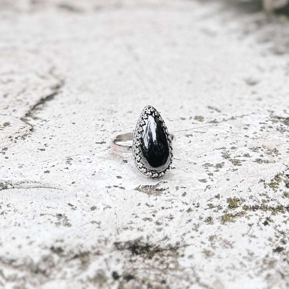 Hematite Ring ⋮ Size 6.25