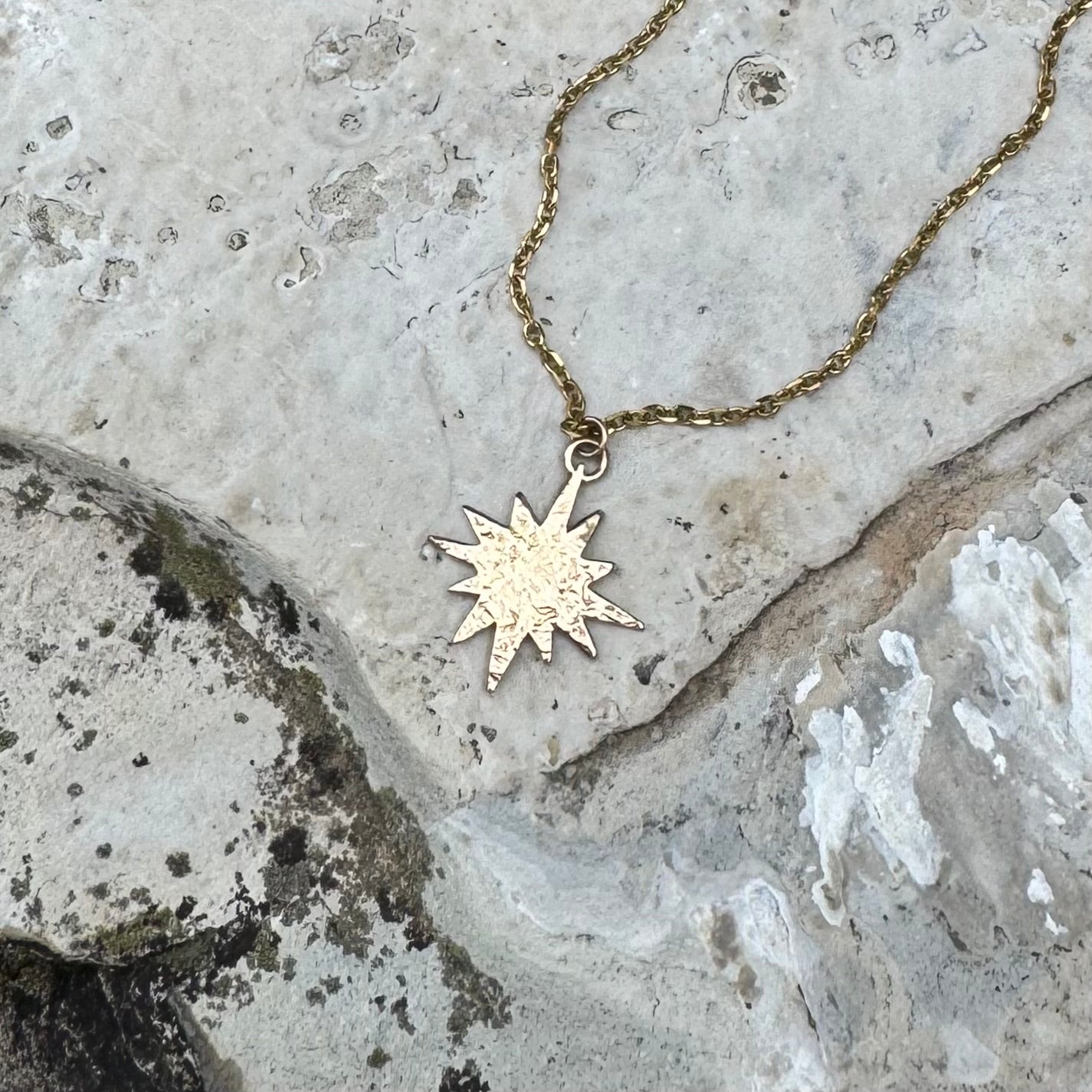 Sun Flare Necklace | Bronze