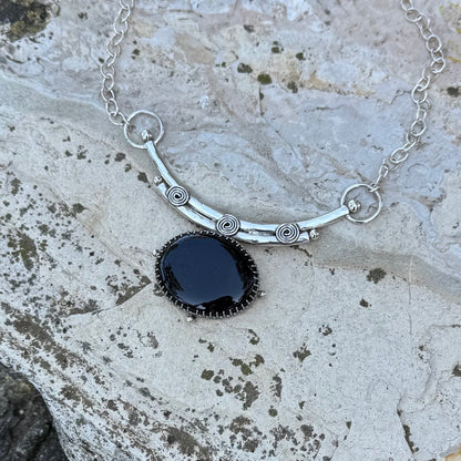 Black Onyx Triple Spiral | Collar Necklace ￼