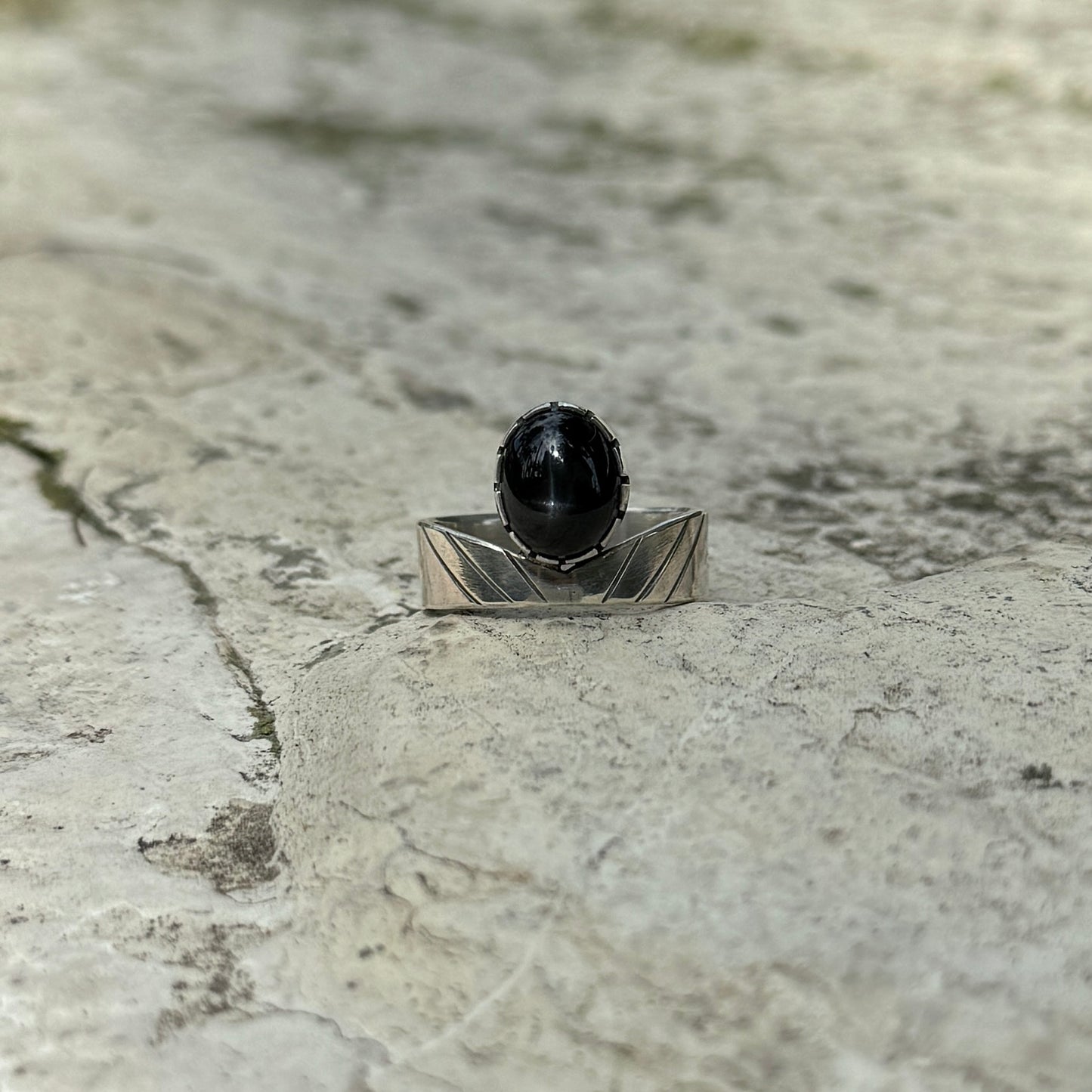 Initiate Ring ⋮ Black Star