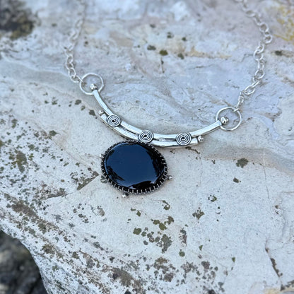 Black Onyx Triple Spiral | Collar Necklace ￼