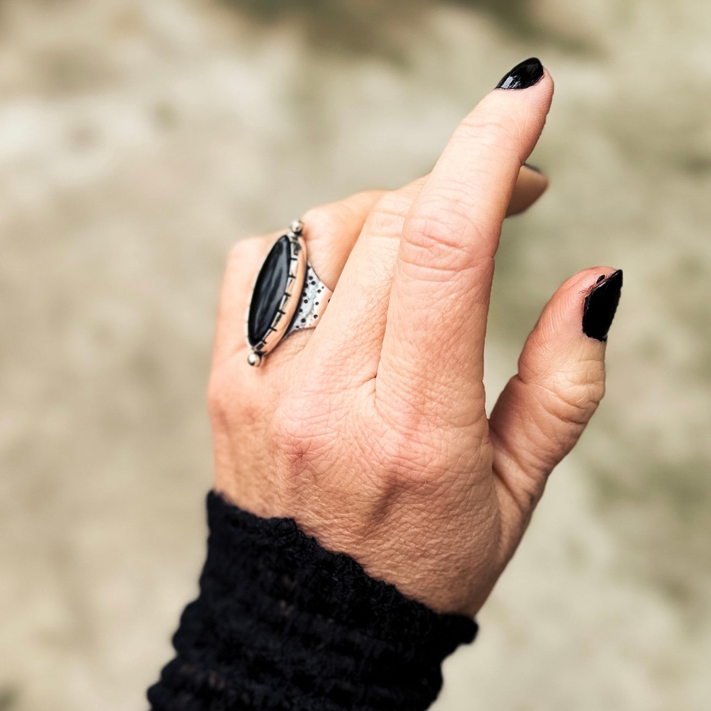 Obsidian Ring ⋮ Size 6