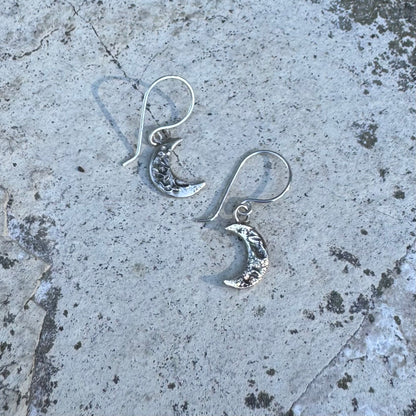 Mini Crescent Moon | Earrings