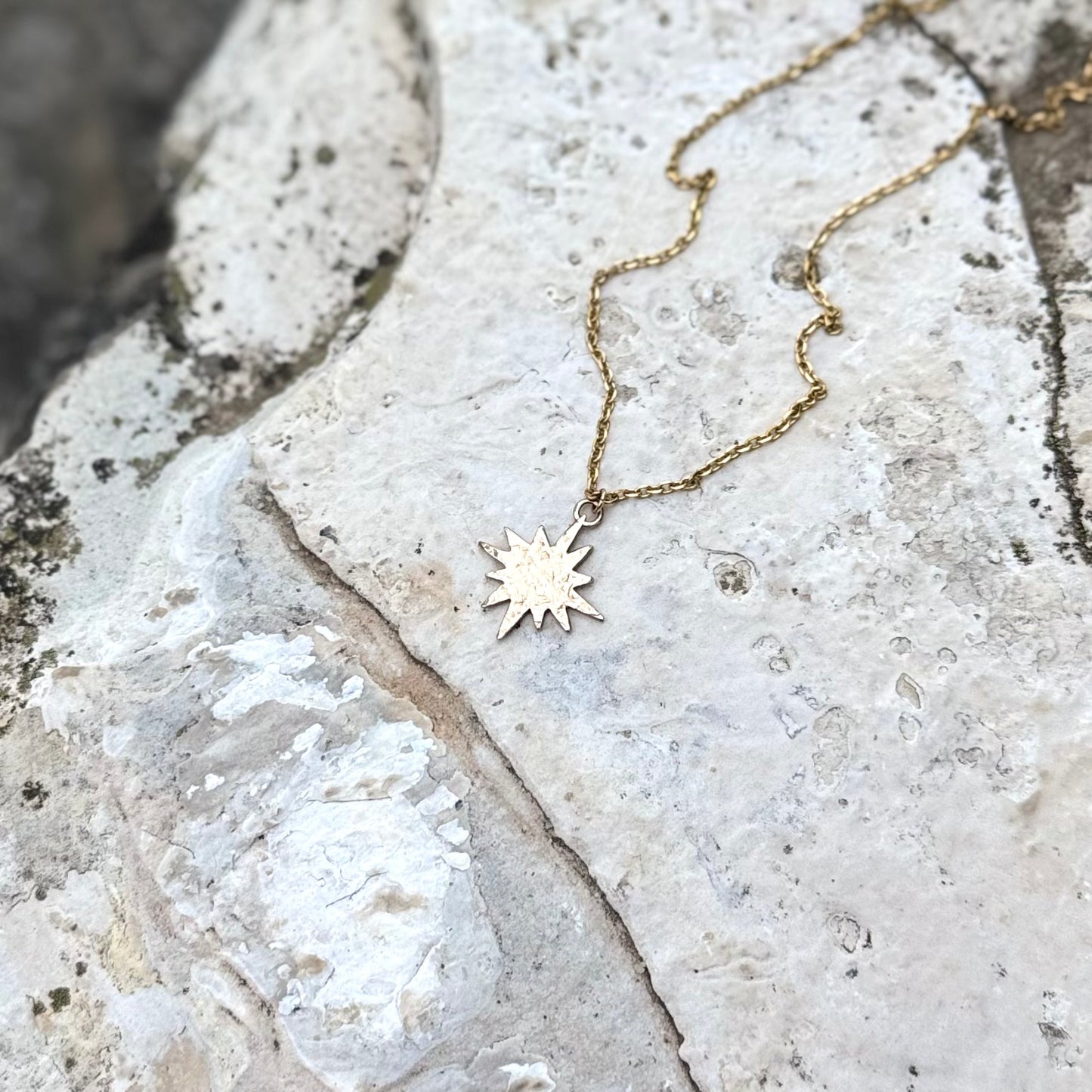 Sun Flare Necklace | Bronze