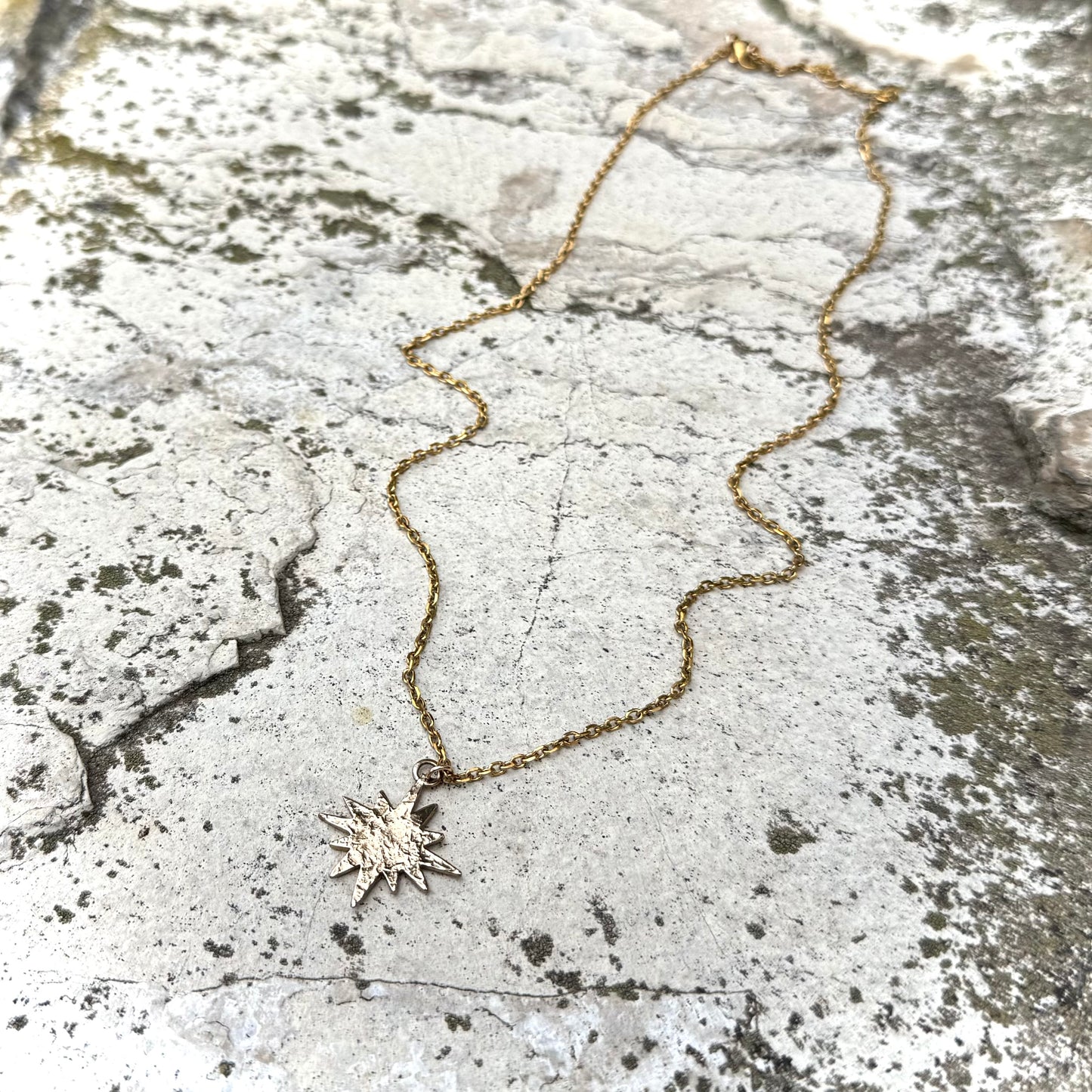 Sun Flare Necklace | Bronze