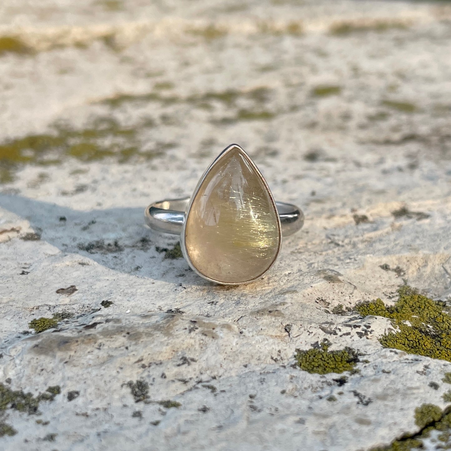 Rutilated Quartz Teardrop Ring ⋮ Size 10