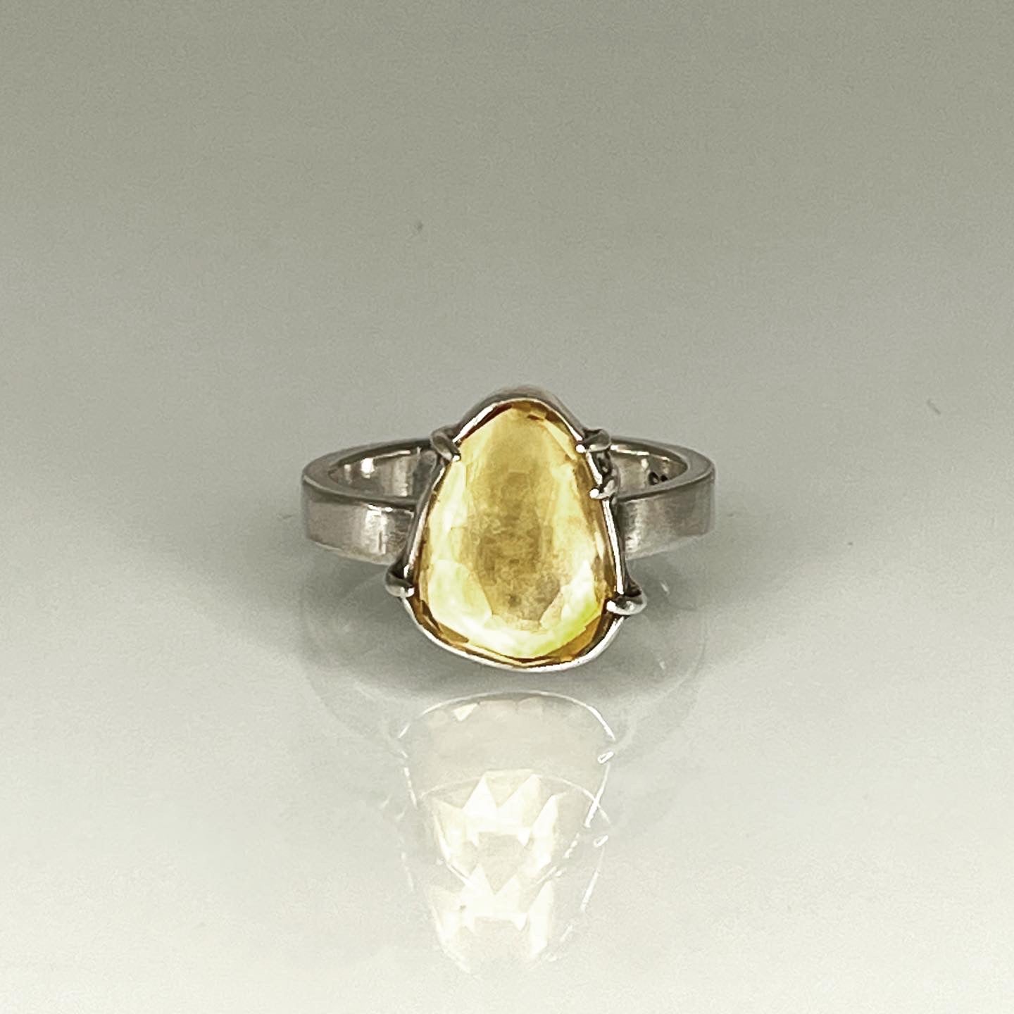 Citrine Rose Cut Ring ⋮ Size 5.25