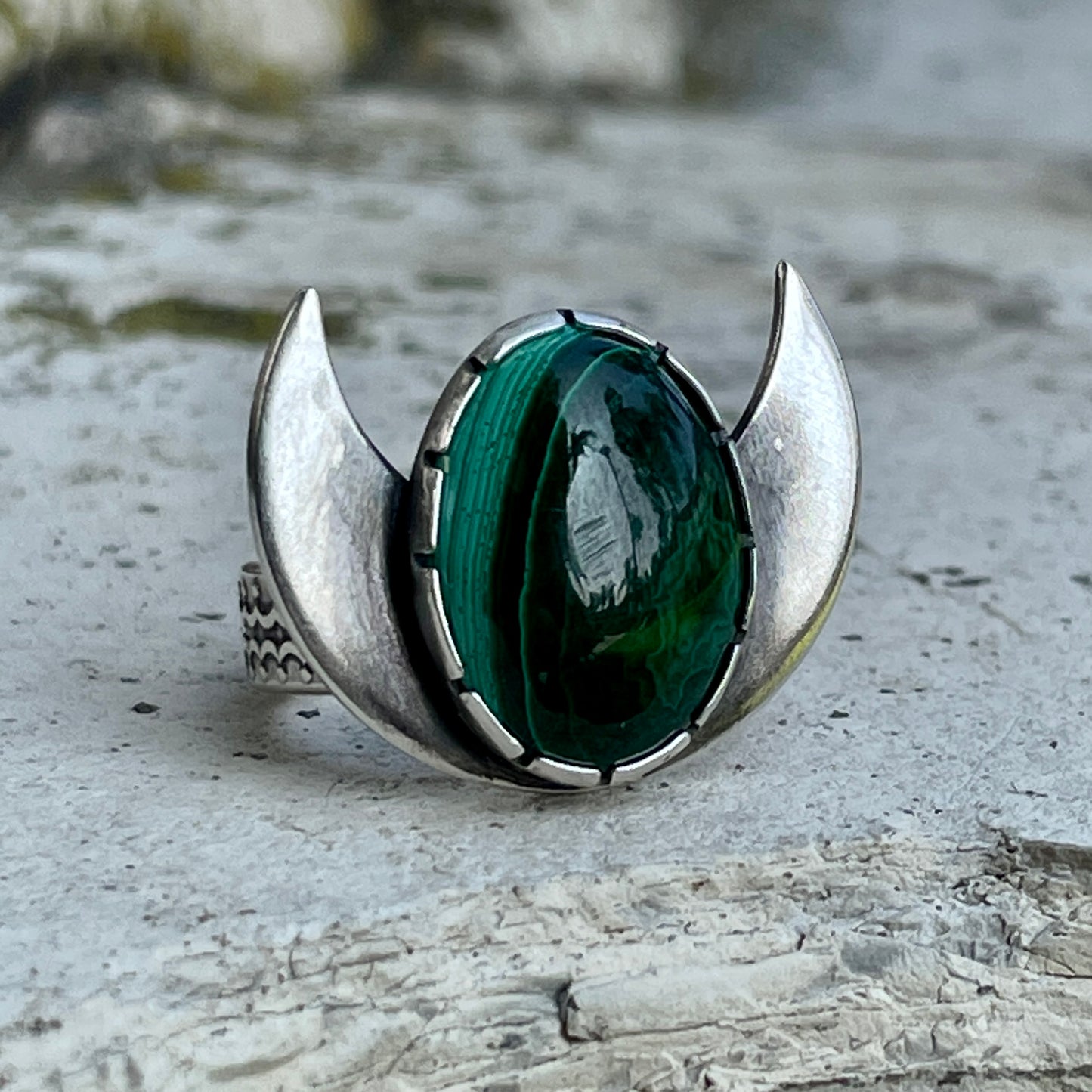 Malachite Moon Ring ⋮ Size 7.75