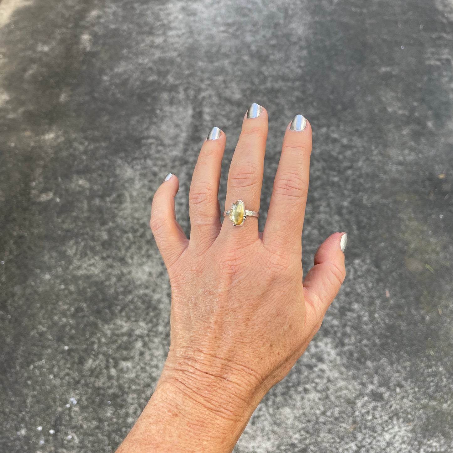 Oblong Citrine Rose Cut Ring ⋮ Size 7.5