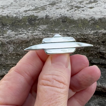 1930s Style Saucer | UFO Pin